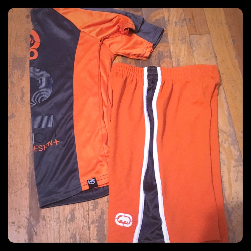 Boys matching echo t-shirt&shorts set size 8